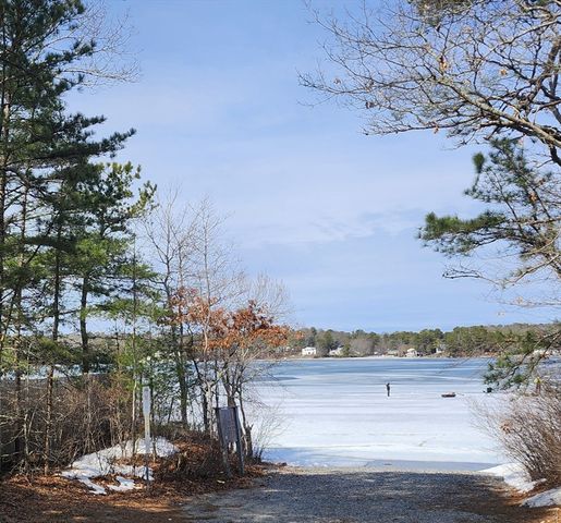 72 Kirk Cir, Plymouth, MA 02360