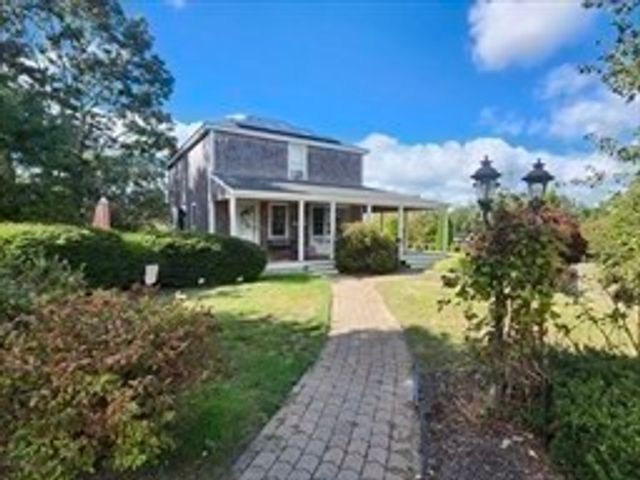 72 Kirk Cir, Plymouth, MA 02360
