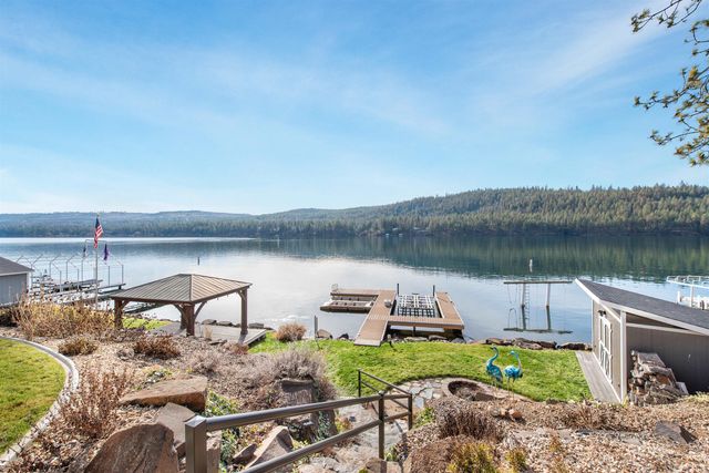 6625 N Long Lake Dr, Nine Mile Falls, WA 99026