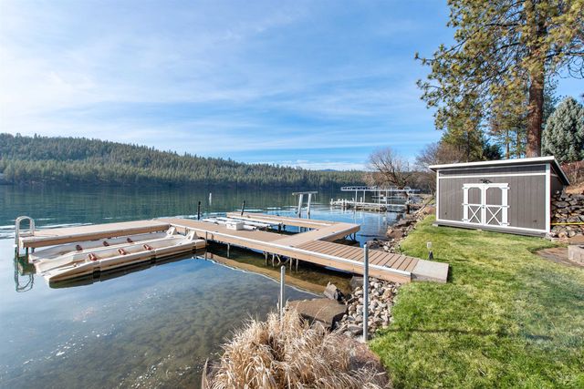 6625 N Long Lake Dr, Nine Mile Falls, WA 99026