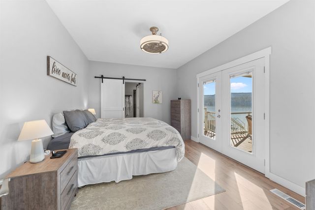 6625 N Long Lake Dr, Nine Mile Falls, WA 99026
