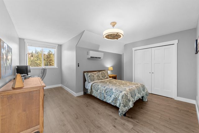 6625 N Long Lake Dr, Nine Mile Falls, WA 99026