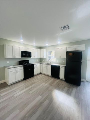 1433 AMOS AVENUE, Lakeland, FL 33805