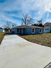 1433 AMOS AVENUE, Lakeland, FL 33805