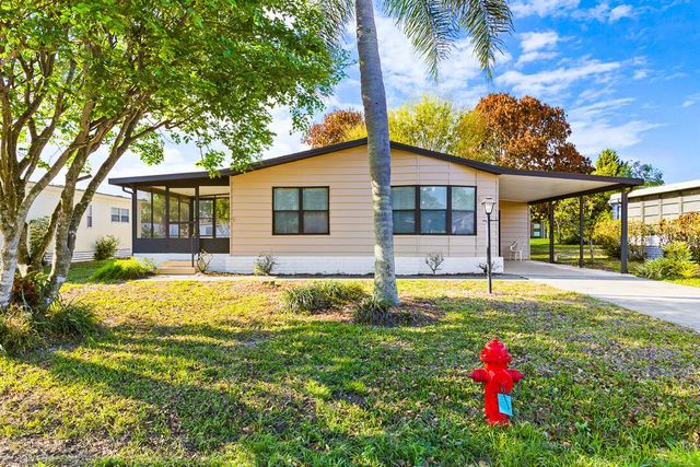 2828 SW Toronado Trail, Stuart, FL 34997