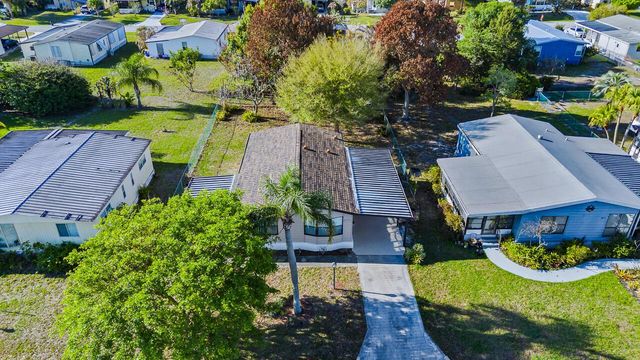 2828 SW Toronado Trail, Stuart, FL 34997