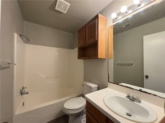 2116 Hidden Hollow Circle A, Bryan, TX 77807