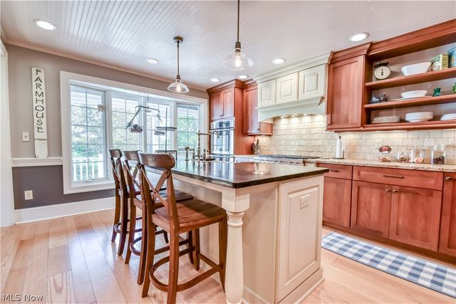 13354 Aquilla Road, Chardon, OH 44024