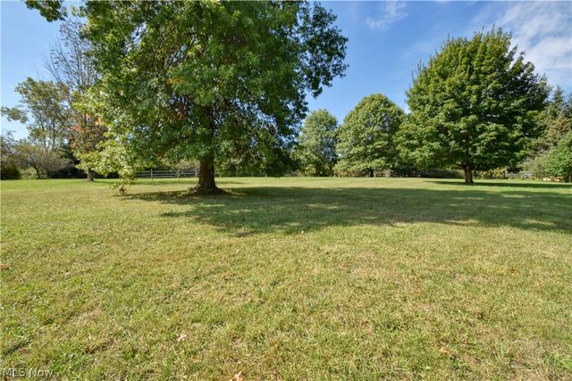 13354 Aquilla Road, Chardon, OH 44024
