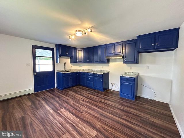 28 SEIDEL RD, Reading, PA 19606