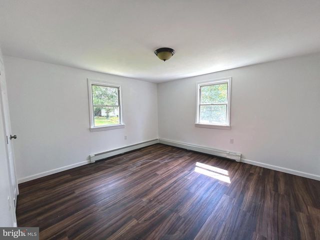 28 SEIDEL RD, Reading, PA 19606