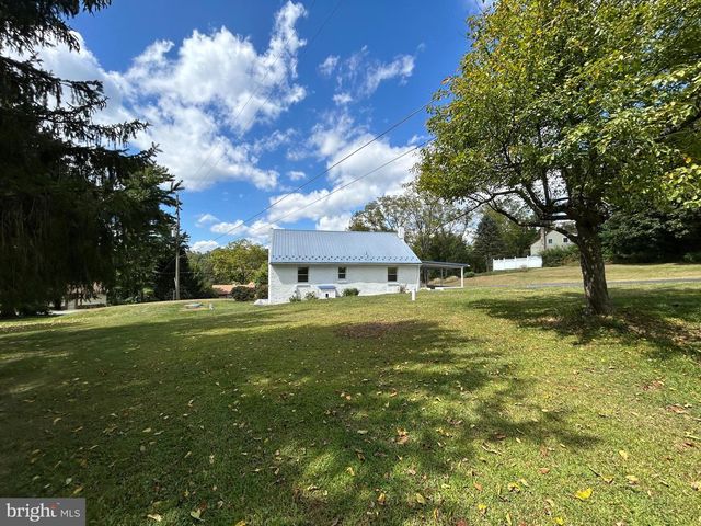 28 SEIDEL RD, Reading, PA 19606