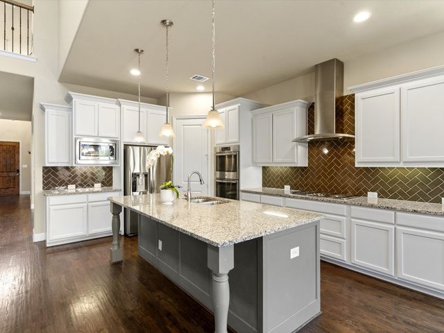 2703 Navarro Trail, Euless, TX 76039