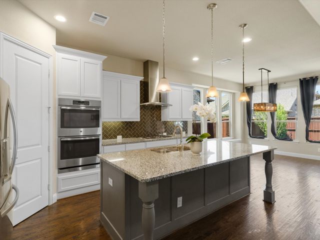 2703 Navarro Trail, Euless, TX 76039