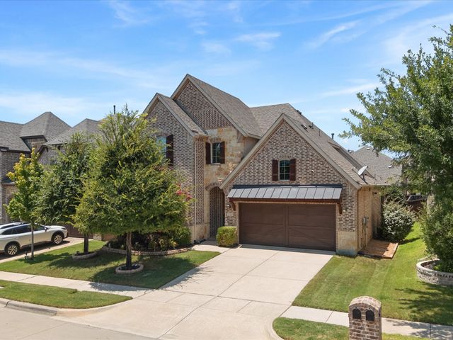 2703 Navarro Trail, Euless, TX 76039