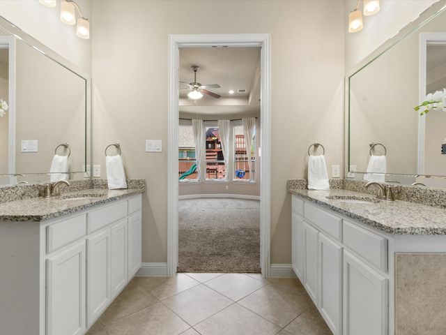 2703 Navarro Trail, Euless, TX 76039