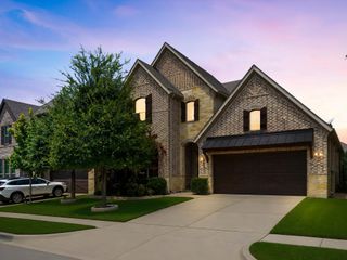2703 Navarro Trail, Euless, TX 76039