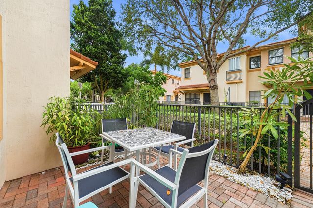 4742 Grand Cypress Circle N, Coconut Creek, FL 33073