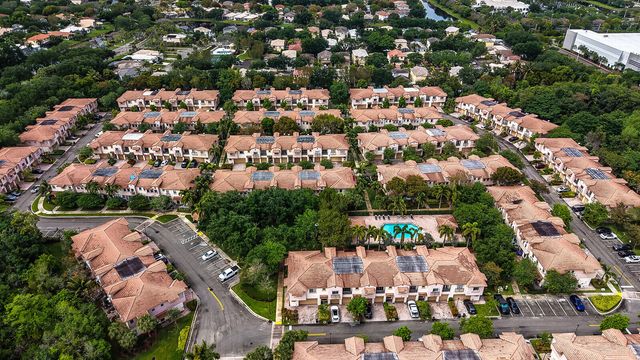 4742 Grand Cypress Circle N, Coconut Creek, FL 33073