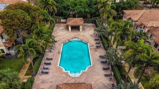 4742 Grand Cypress Circle N, Coconut Creek, FL 33073