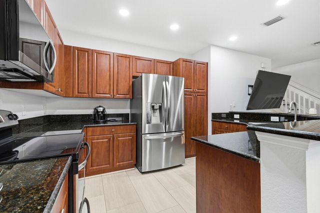 4742 Grand Cypress Circle N, Coconut Creek, FL 33073