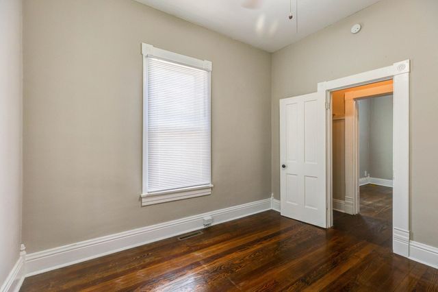 818 Gypsum Ave, Salina, KS 67401