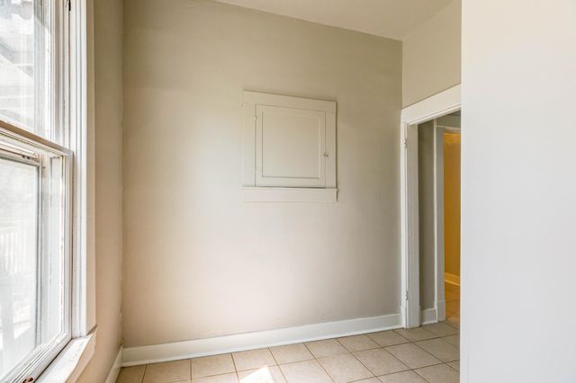 818 Gypsum Ave, Salina, KS 67401