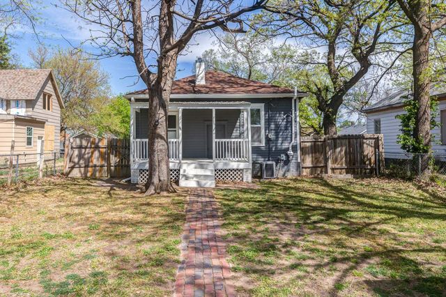 818 Gypsum Ave, Salina, KS 67401