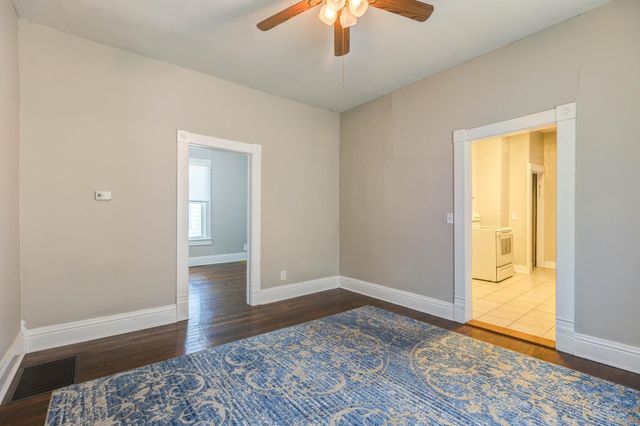 818 Gypsum Ave, Salina, KS 67401