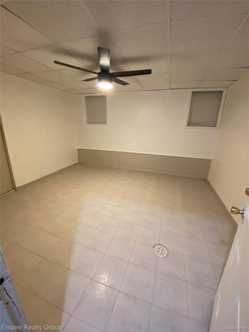 7542 Manor Street, Dearborn, MI 48126