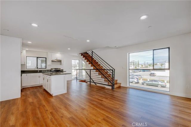 11510 Emelita Street, North Hollywood, CA 91601