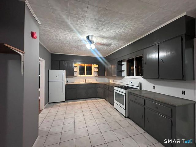 27 Lewis Street, Naugatuck, CT 06770