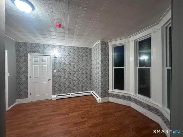 27 Lewis Street, Naugatuck, CT 06770