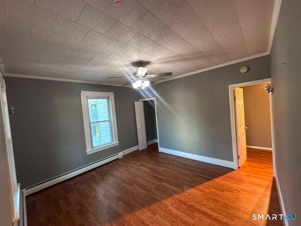 27 Lewis Street, Naugatuck, CT 06770