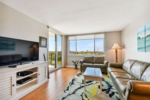 6372 PALMA DEL MAR BOULEVARD S 605, St Petersburg, FL 33715