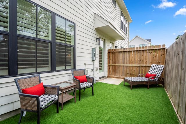 6405 Highland Pine Lane, Houston, TX 77091