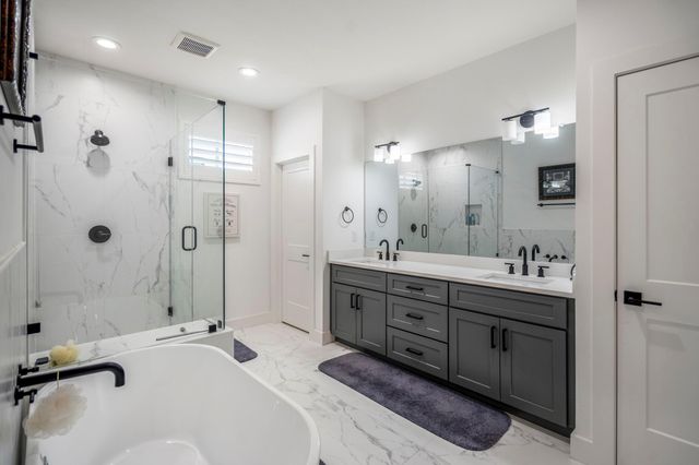 6405 Highland Pine Lane, Houston, TX 77091