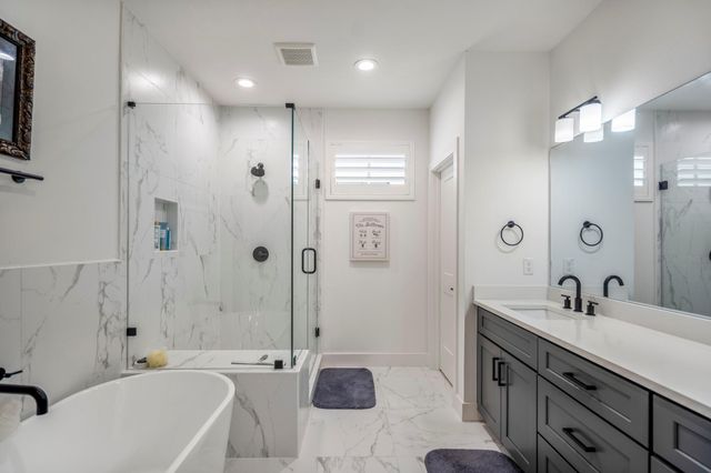 6405 Highland Pine Lane, Houston, TX 77091
