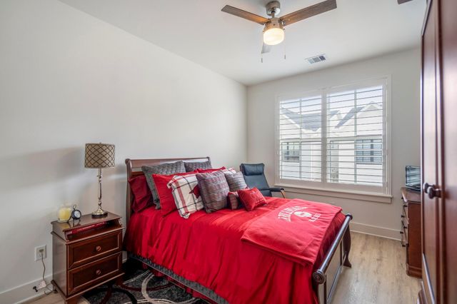 6405 Highland Pine Lane, Houston, TX 77091