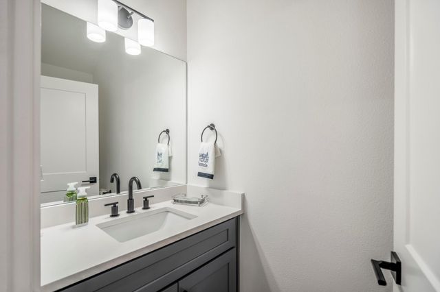 6405 Highland Pine Lane, Houston, TX 77091