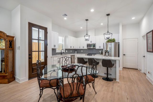 6405 Highland Pine Lane, Houston, TX 77091
