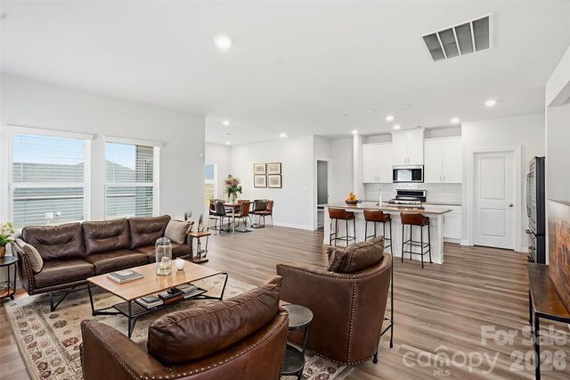 4526 Bright Road, Charlotte, NC 28214