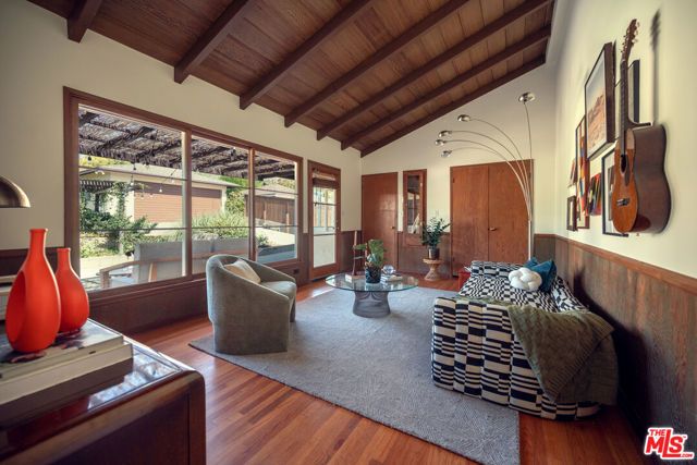 3325 Primavera Street, Pasadena, CA 91107