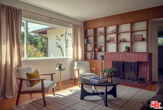 3325 Primavera Street, Pasadena, CA 91107