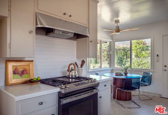 3325 Primavera Street, Pasadena, CA 91107