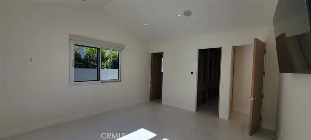 5061 Woodley, Encino, CA 91436