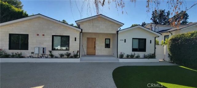 5061 Woodley, Encino, CA 91436