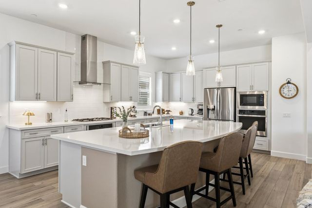 4971 Royal Lily Ave, Roseville, CA 95747