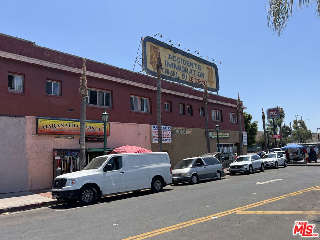 1250 & 1252 S Lake Street, Los Angeles, CA 90006 — photo 4