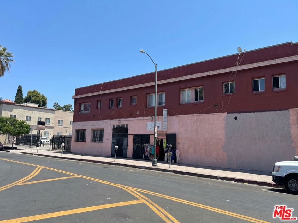 1250 & 1252 S Lake Street, Los Angeles, CA 90006 — photo 5